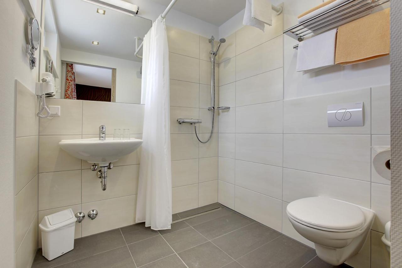 Lindenhof Otel Osterspai Dış mekan fotoğraf