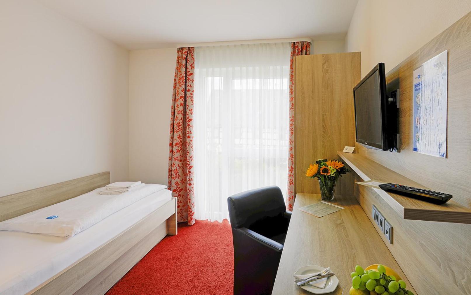 Lindenhof Otel Osterspai Dış mekan fotoğraf