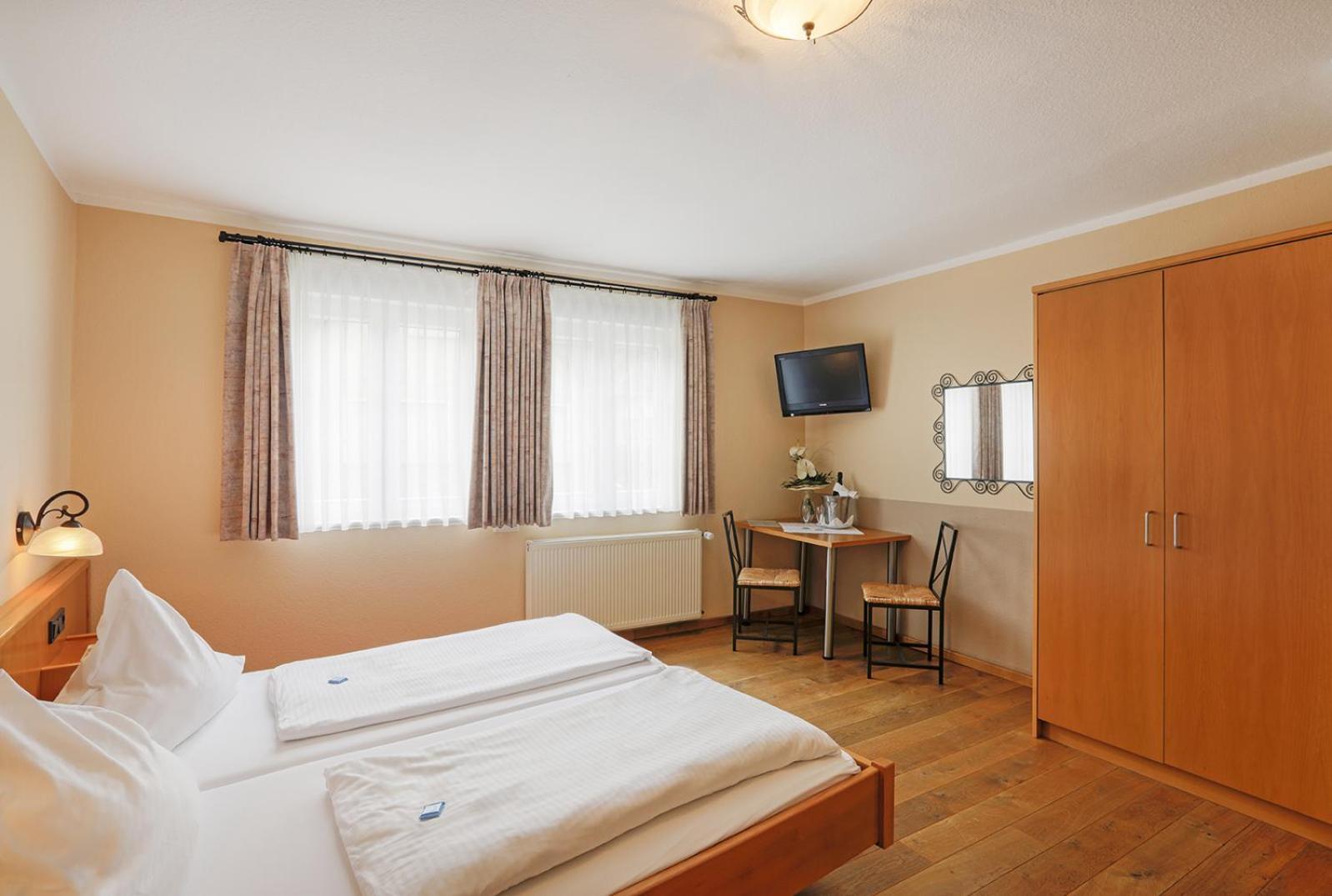 Lindenhof Otel Osterspai Dış mekan fotoğraf